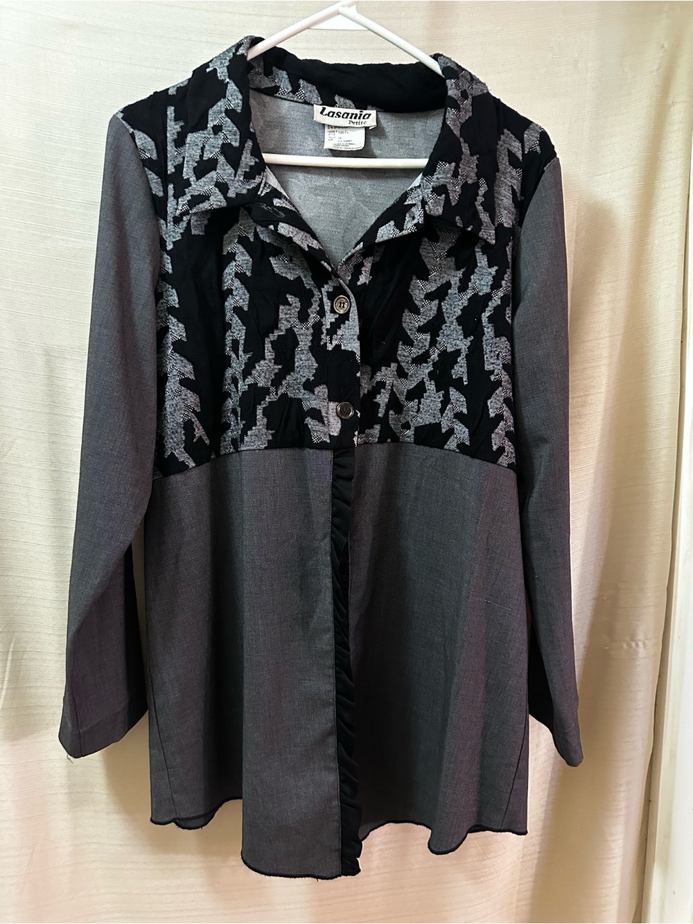 Vintage 90s Lasania Petite Black Grey Abstract Pattern Button Front Blouse